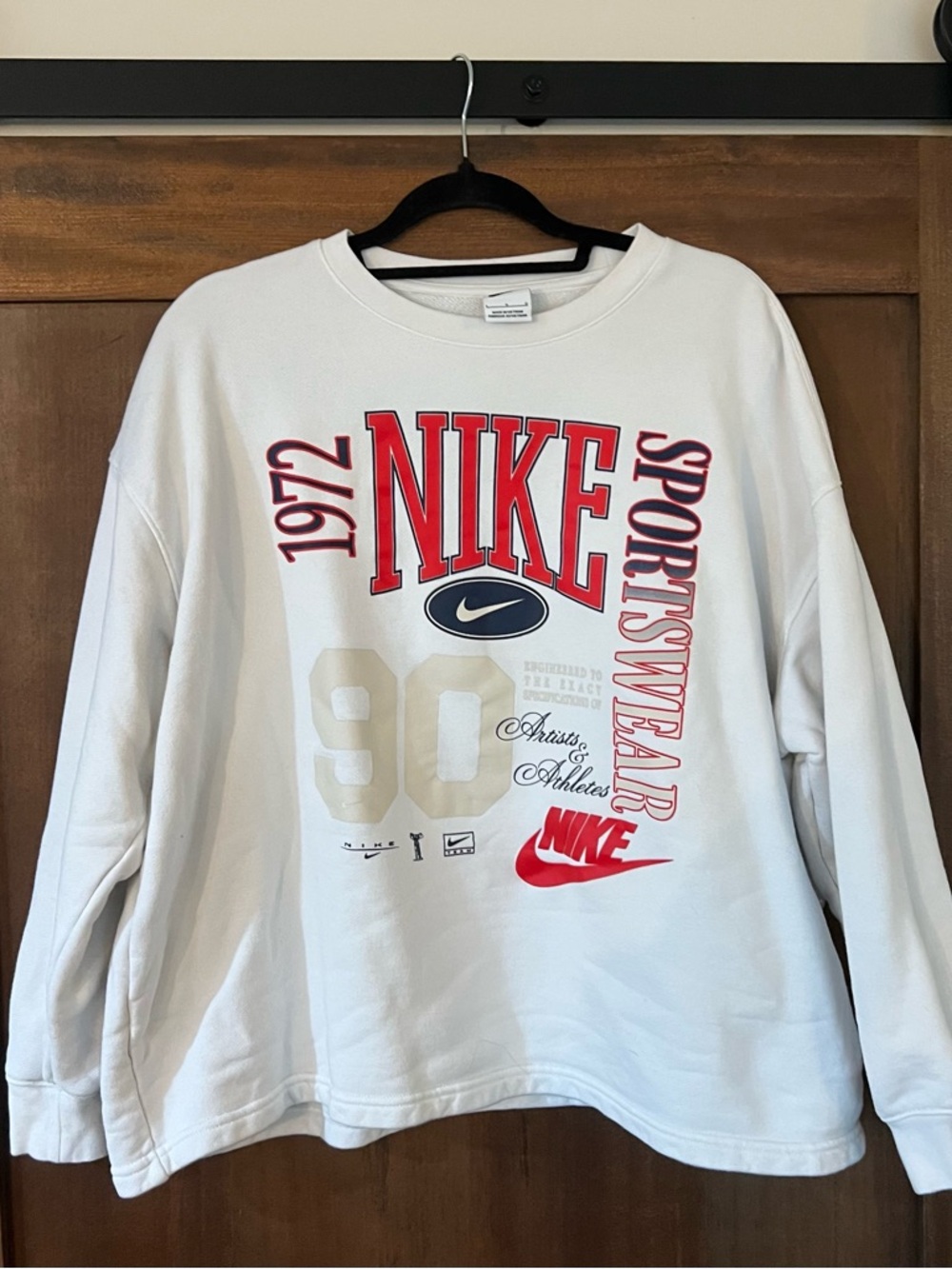 Nike Sportswear Women's Oversized Crew-Neck French Terry Sweatshirt - Picture 3 of 4